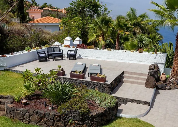 Casa Rocas