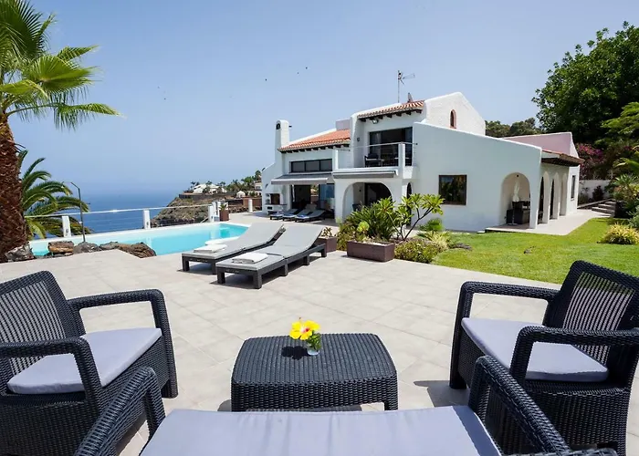 Casa Rocas