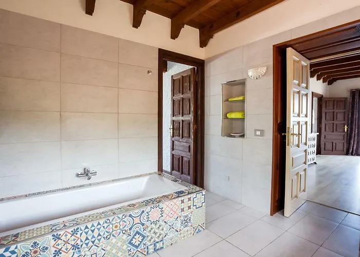 Casa Rocas Villa *