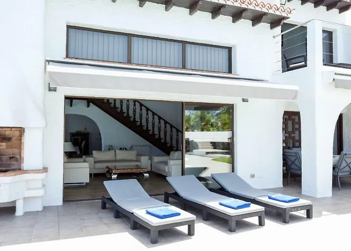 Casa Rocas